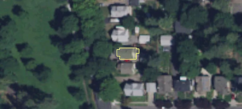 Updated Bungalow Across From Manito