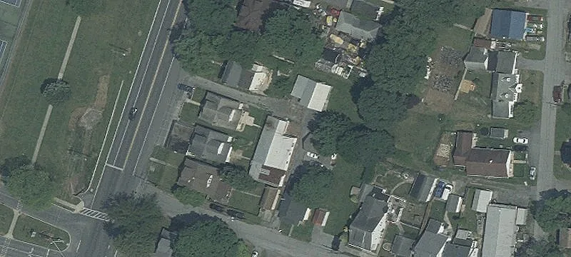 Versatile Mixed-Use Commercial Property