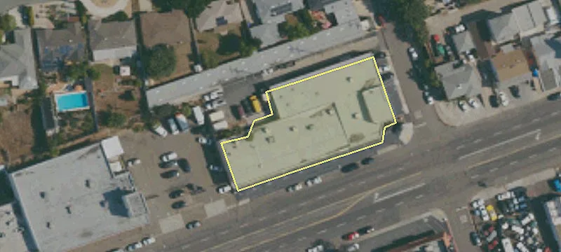 Mixed-Use Asset on High-Traffic Corner