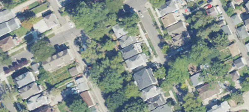 Updated Duplex Near Grosse Pointe