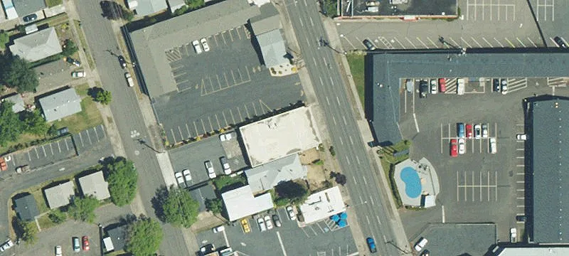 Medford Showroom on Highway 99