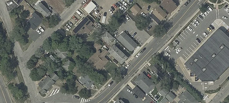 Beachwood Storefront with Open Layout
