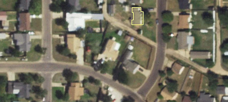 Seven Residential Units in Dumas