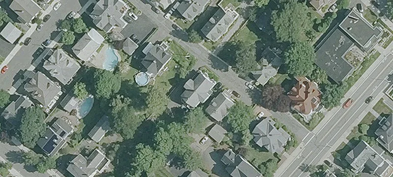 Spacious Duplex in Prime Location