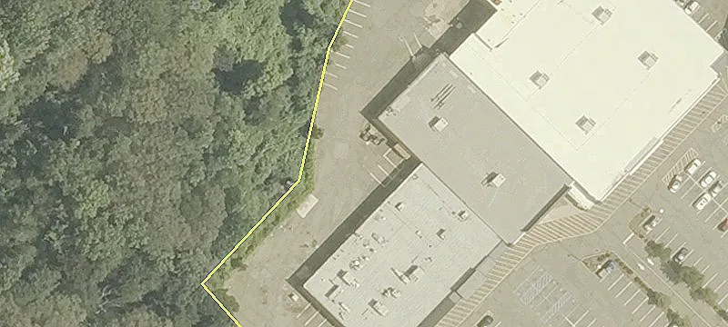 Retail Space on Miracle Mile