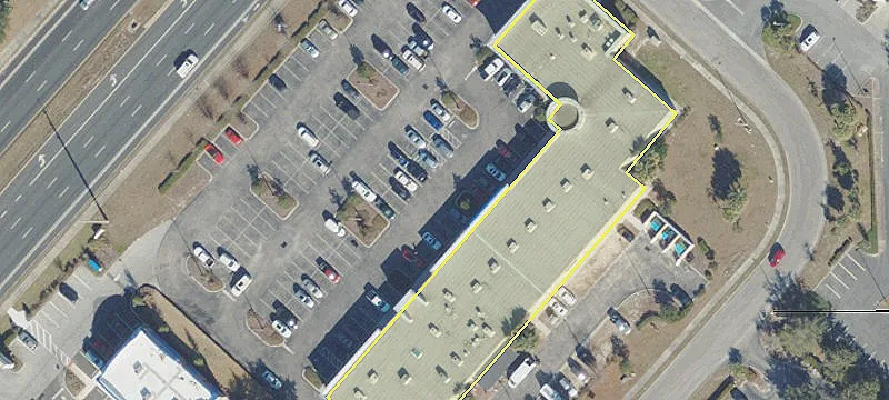 Retail Space in Triple Crown