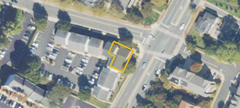 Corner Office Space Near Courthouse