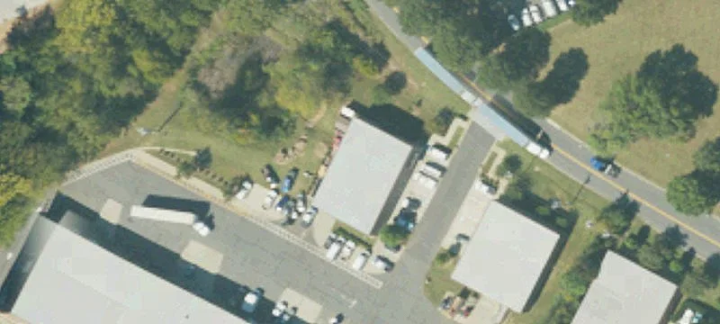 Accessible Charlotte Office/Warehouse Sublease