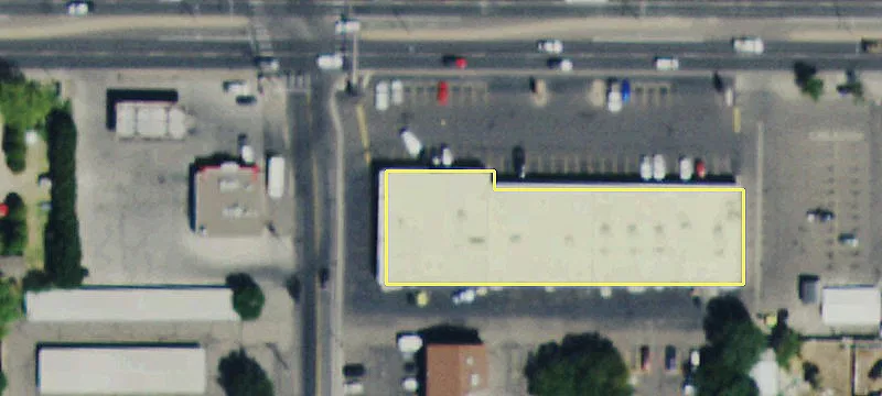 Retail Space on High-Traffic Avenue