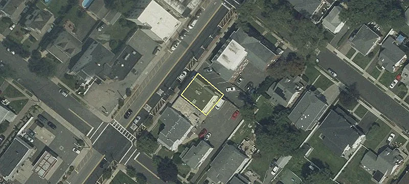 Retail Space on Busy Street