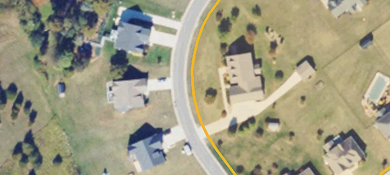 Residential Lot in Forest Neighborhood
