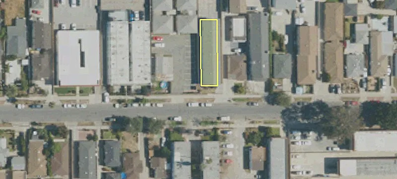 Multifamily 5-Unit Compound