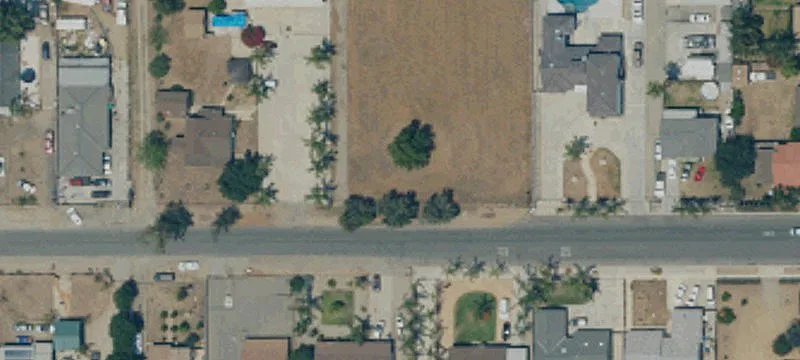 Spacious Lot in Bloomington Area