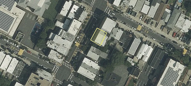 Summit Avenue Corner Storefront