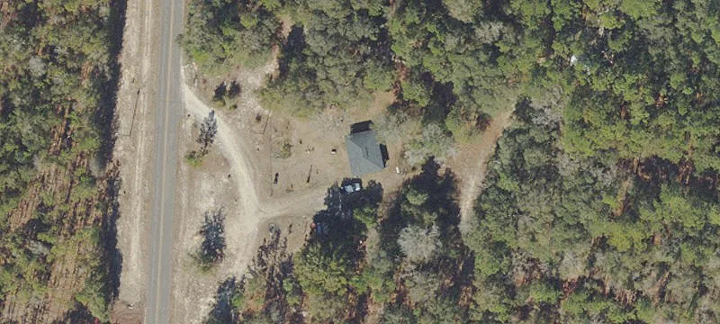 Land on Steel Bridge Road