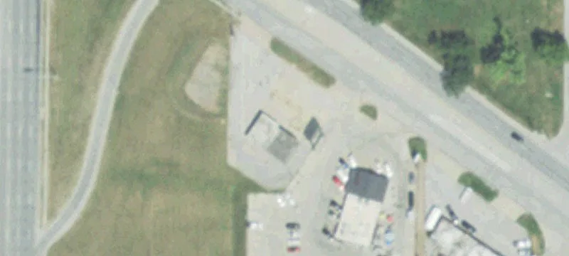 Corner Lot on High-Traffic Corridors
