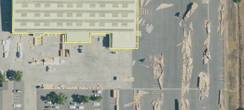 Sacramento Industrial Facility on Acreage