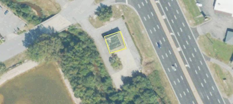 High-Visibility Automotive/Retail Opportunity