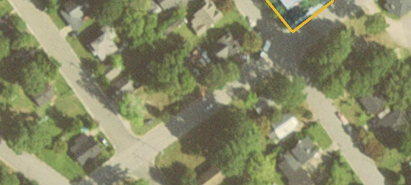 Vacant Lot in Established Neighborhood