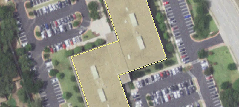 Office Space in Park-Like Setting