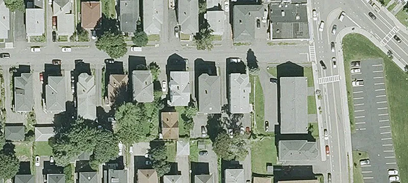 Spacious Triplex in Canal District