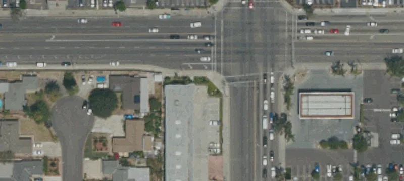 Retail/Industrial Showroom Space Available