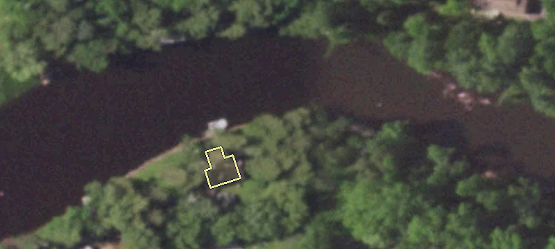 Oconto River Waterfront Land
