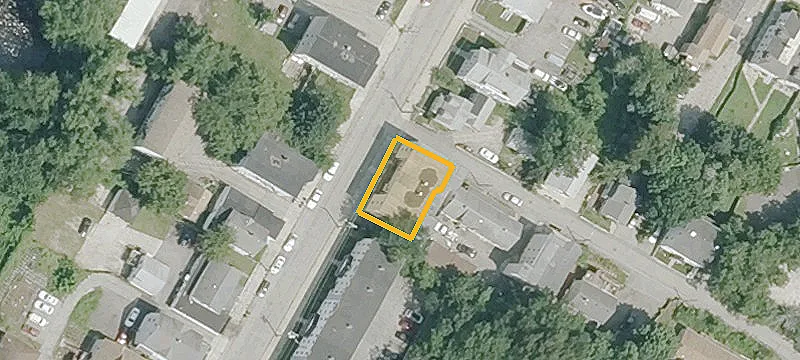 Multifamily Property with Buildable Lot
