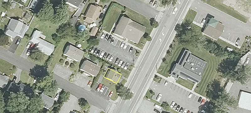Warwick Office Building For Sale