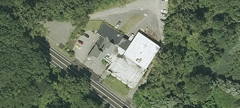 Industrial Facility on 4.77 Acres