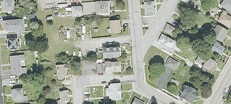 Large Multifamily Property on Buildable Lot