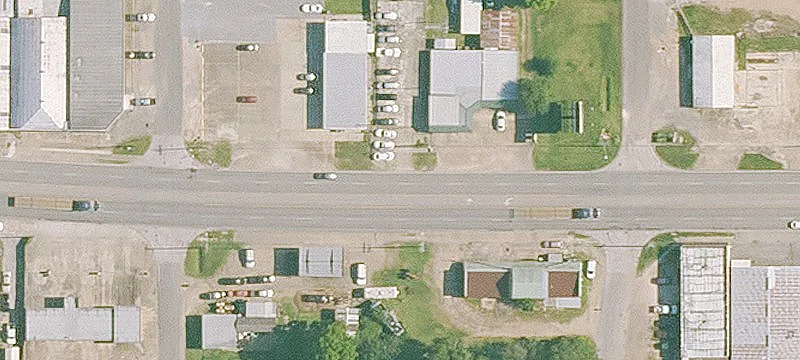 Commercial Building with Dual Entrances