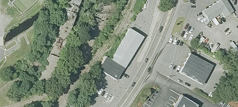 Industrial/Automotive Building with High Ceiling
