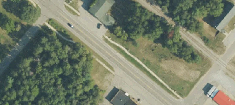 Commercial Building Near I-75 Loop