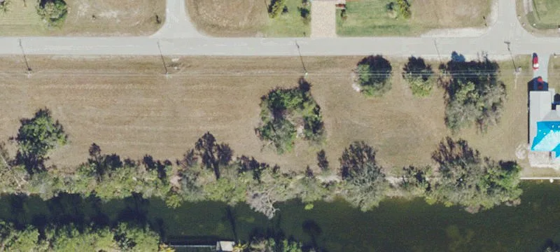 Gator Circle Freshwater Lot
