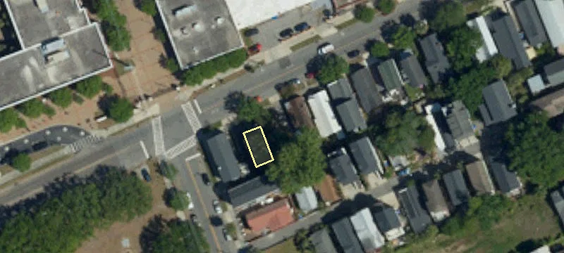 Vacant Lot in Downtown Charleston