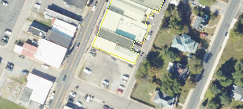 Versatile Mixed-Use Investment Opportunity