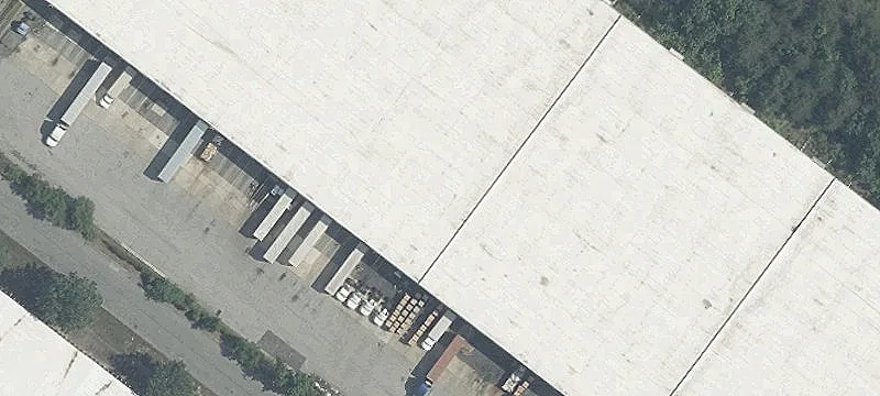 End-Cap Bulk Warehouse Sublease