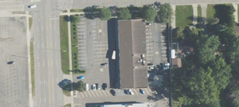 Retail Center End-Cap For Lease