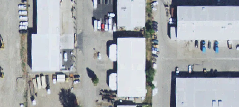 Multi-Unit Warehouse Shop Building
