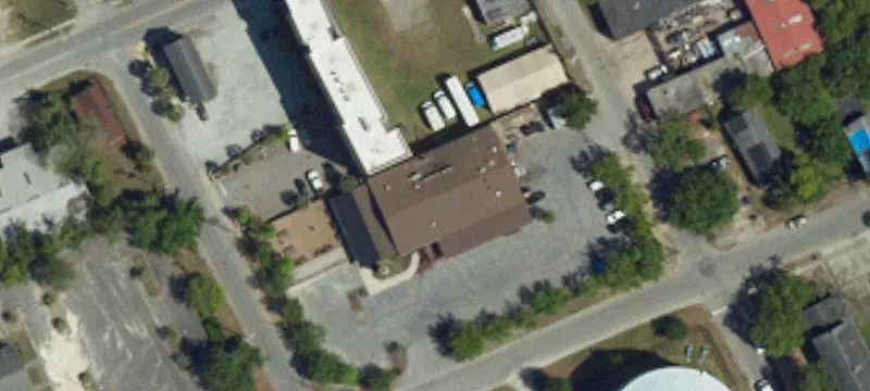 Corner Restaurant and Entertainment Building
