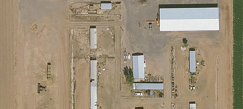 Industrial Warehouse with Flexible Layouts