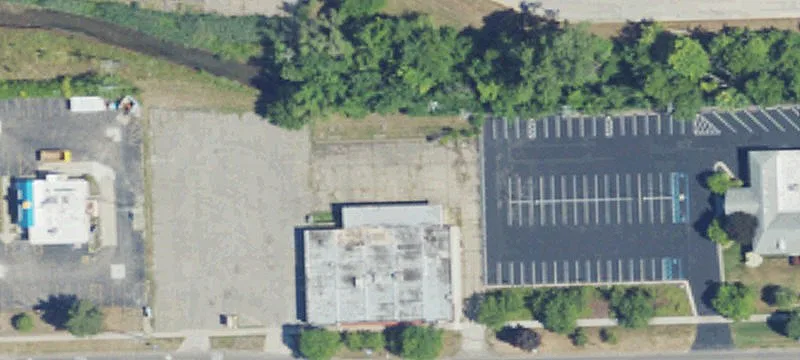 Commercial Land with High Visibility