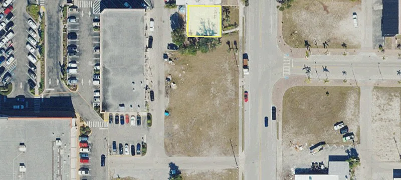 Class-A Retail Pre-Lease Space