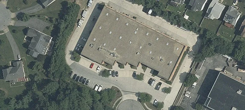 Warehouse-Office with Drive-In Doors