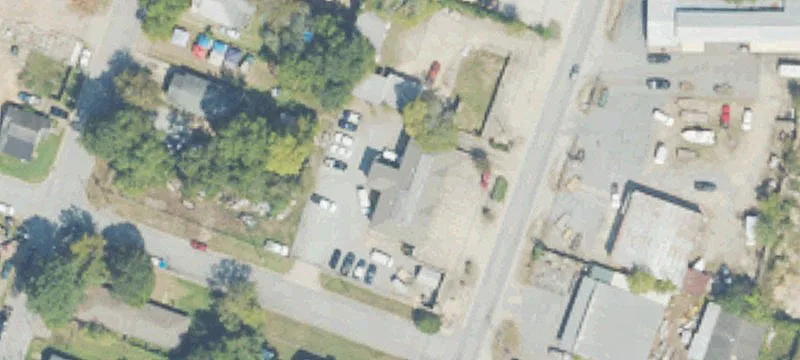 Freestanding Flex Building with Yard