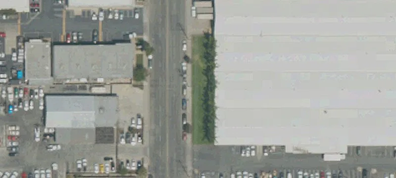 Industrial Building with Two Roll-Ups
