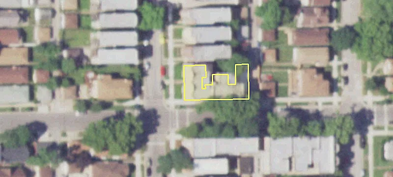 Well-Maintained Thirteen-Unit Apartment
