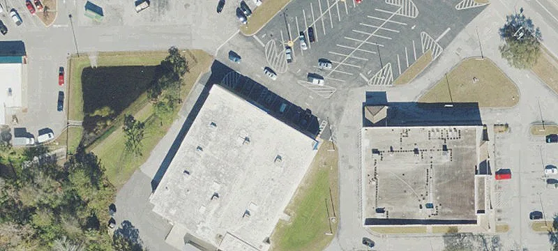 Retail Suite Adjacent to Publix