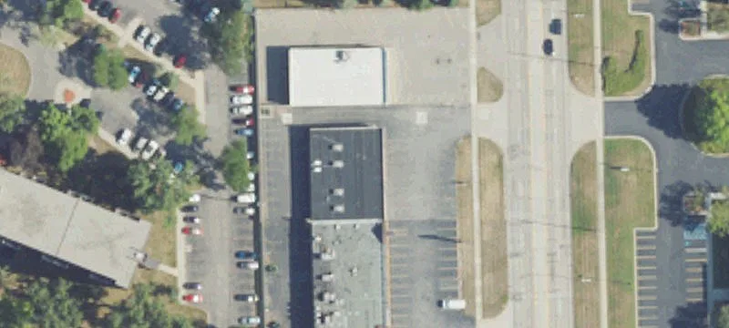 Retail Center with Strong Road Visibility